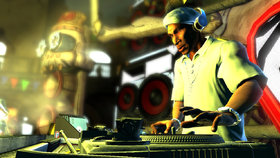 DJ Hero Bundle Screenshot from Shacknews