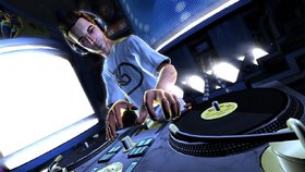 DJ Hero Bundle Screenshot from Shacknews