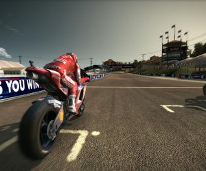 MotoGP 09/10 Screenshots