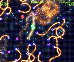 Geometry Wars: Retro Evolved Videos