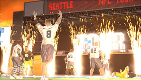 NFL Tour Screenshot from Shacknews
