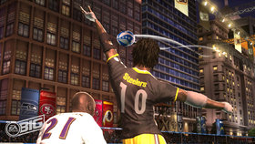NFL Tour Screenshot from Shacknews