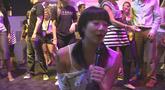 Just Dance 2 'Ubisoft Team Dancing' Trailer